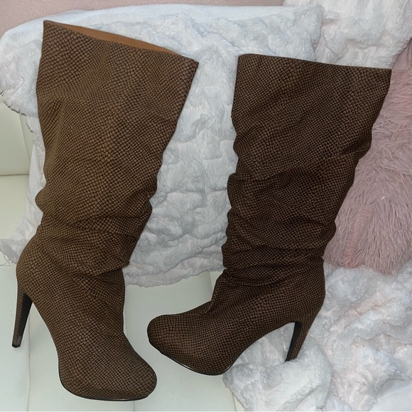 Colin Stuart Faux Leather Animal Print Platform Heeled Boots Size 11B - Picture 6 of 16